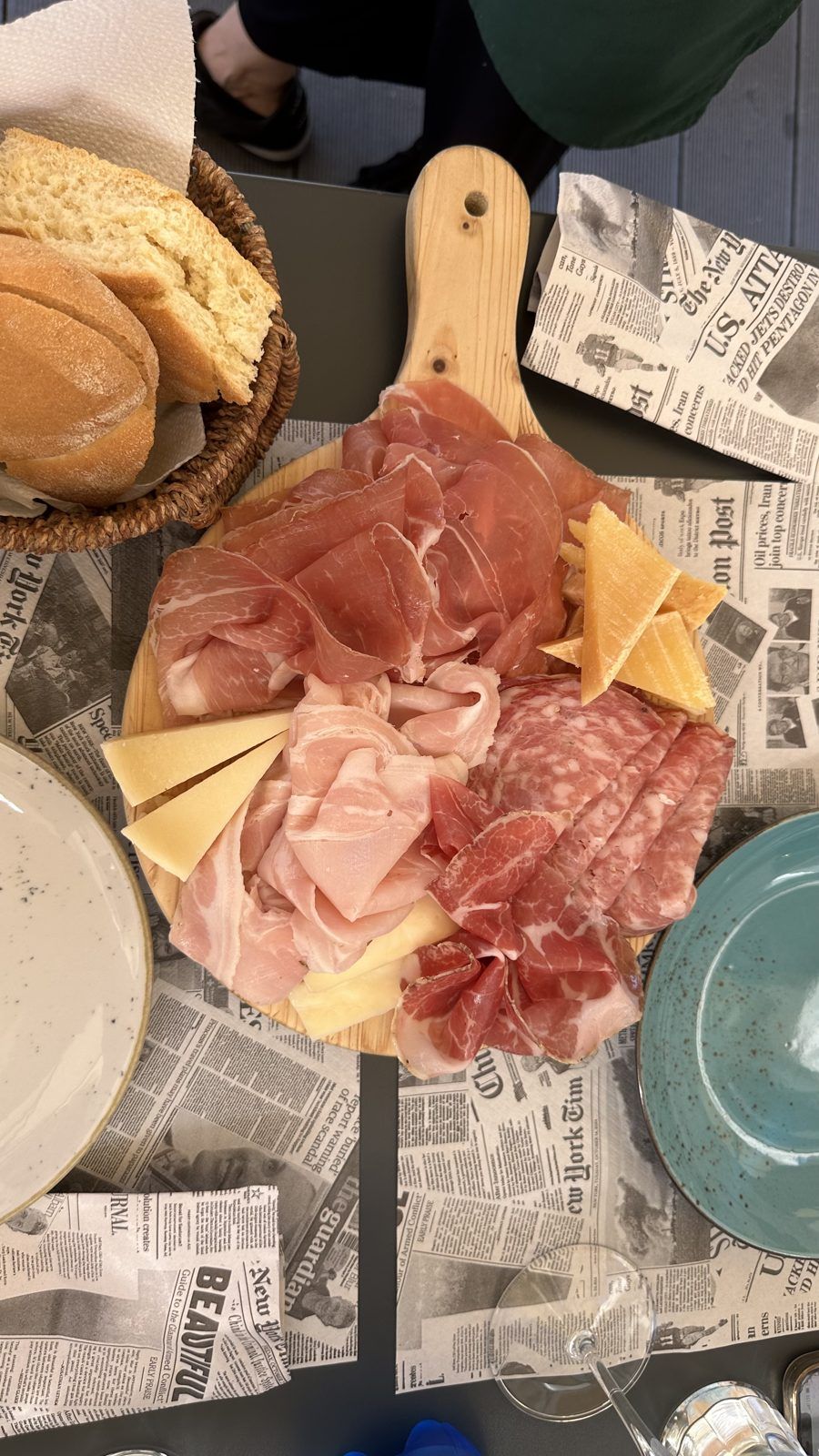 Board with prosciutto – Soave