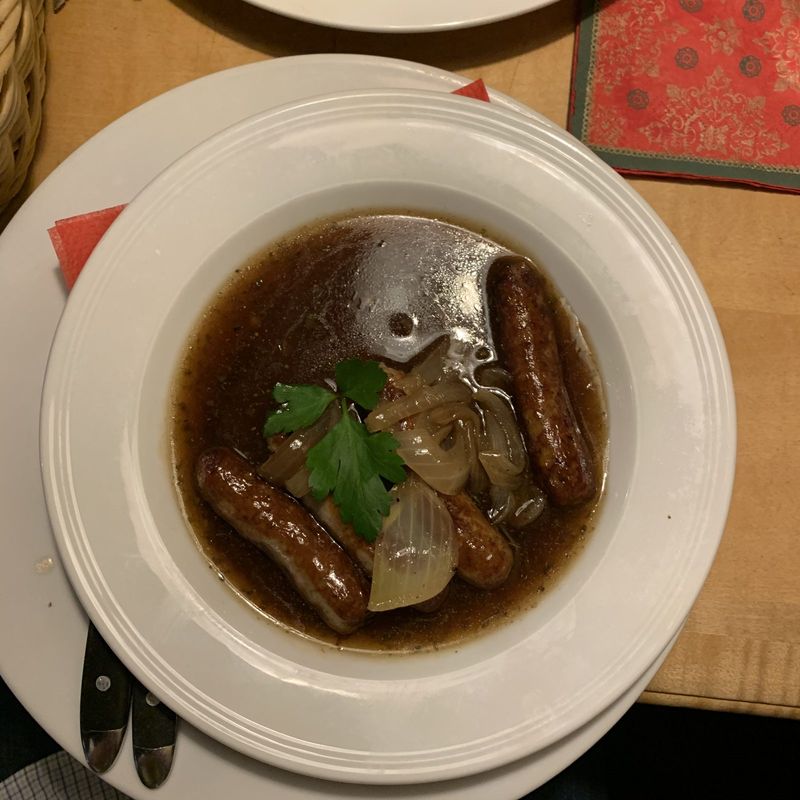 Sausages in vinegar-onion broth – Nürnberg
