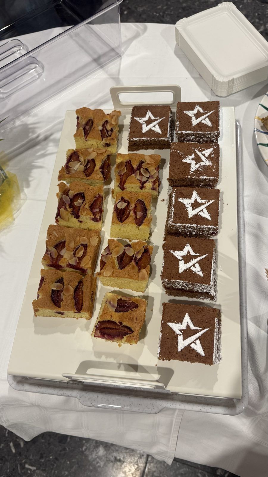 Sheet cake slices
