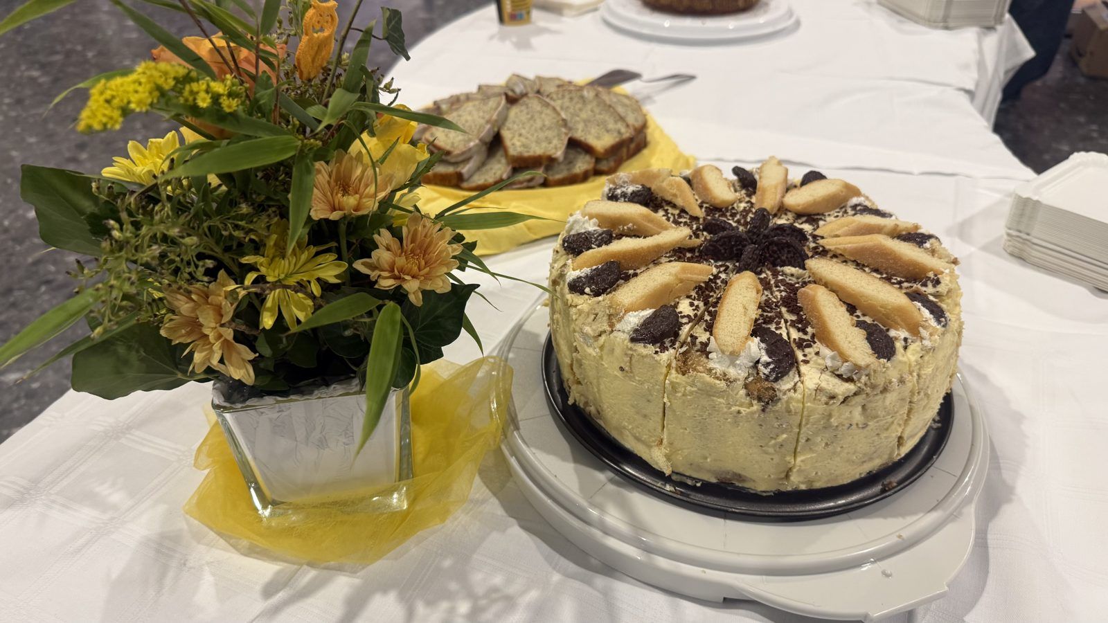 Cremetorte mit Biskotten