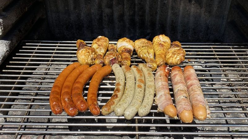 Grilled sausages and chicken – Linz