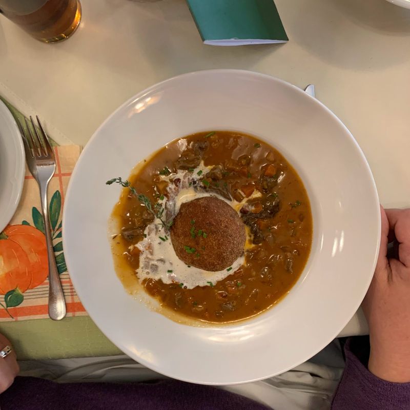 Goulash soup with dumpling – Linz