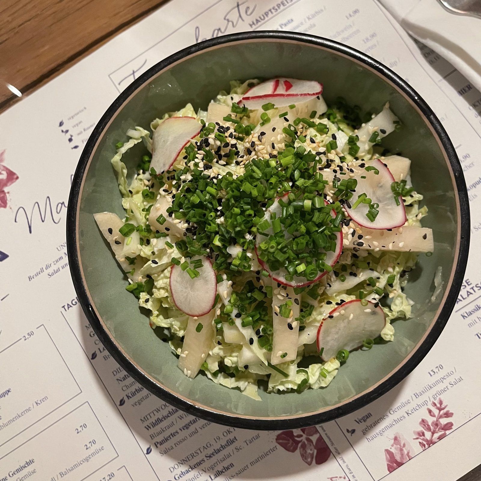 Cabbage salad with radish