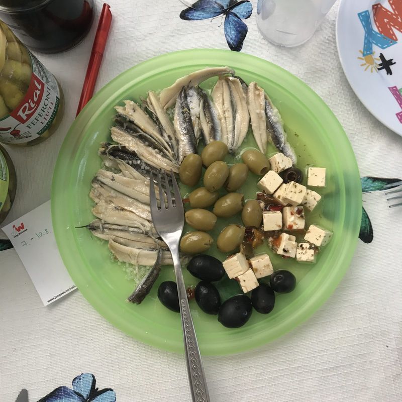 Marinated sardines with olives and cheese – Rijeka