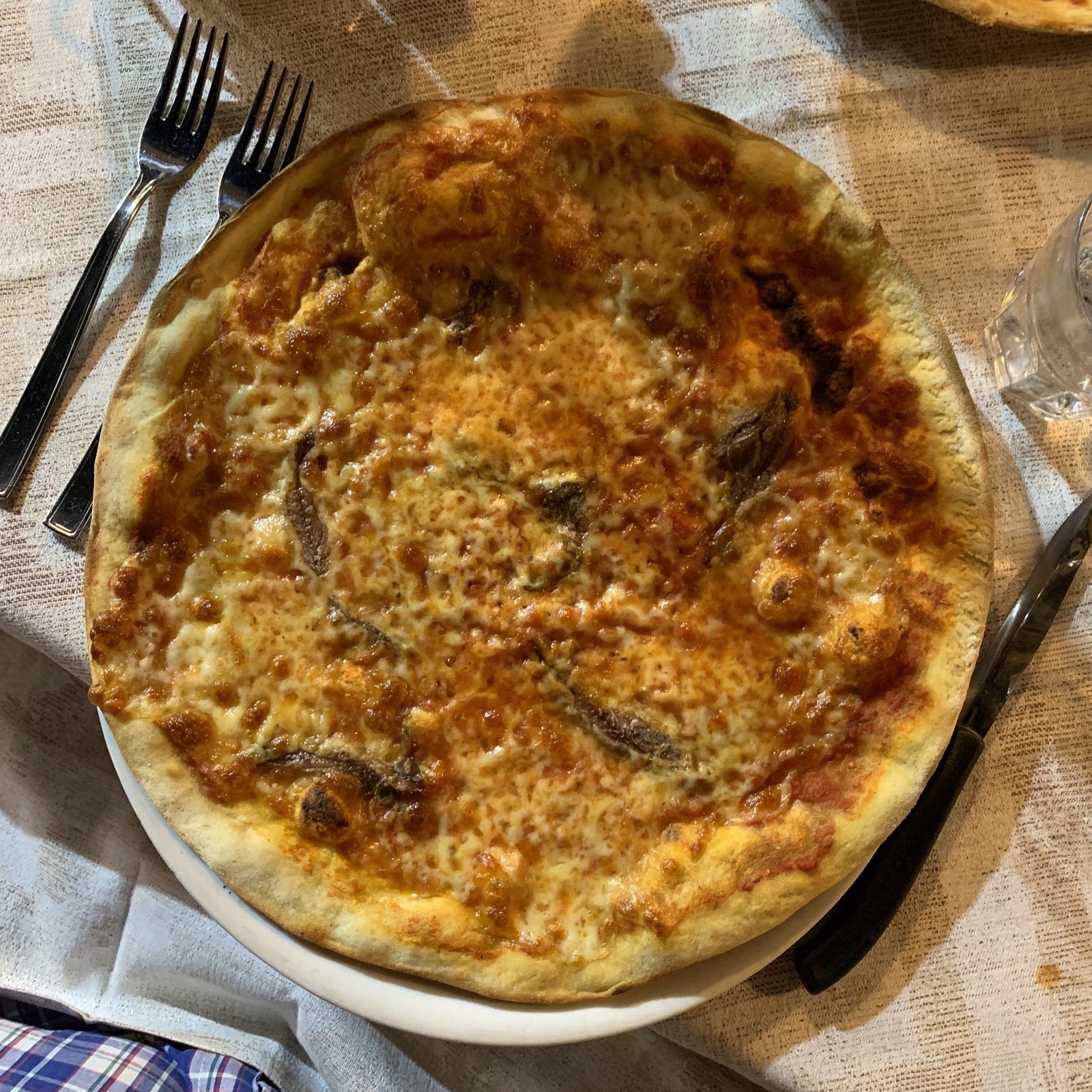 Anchovy pizza – Peschiera del Garda