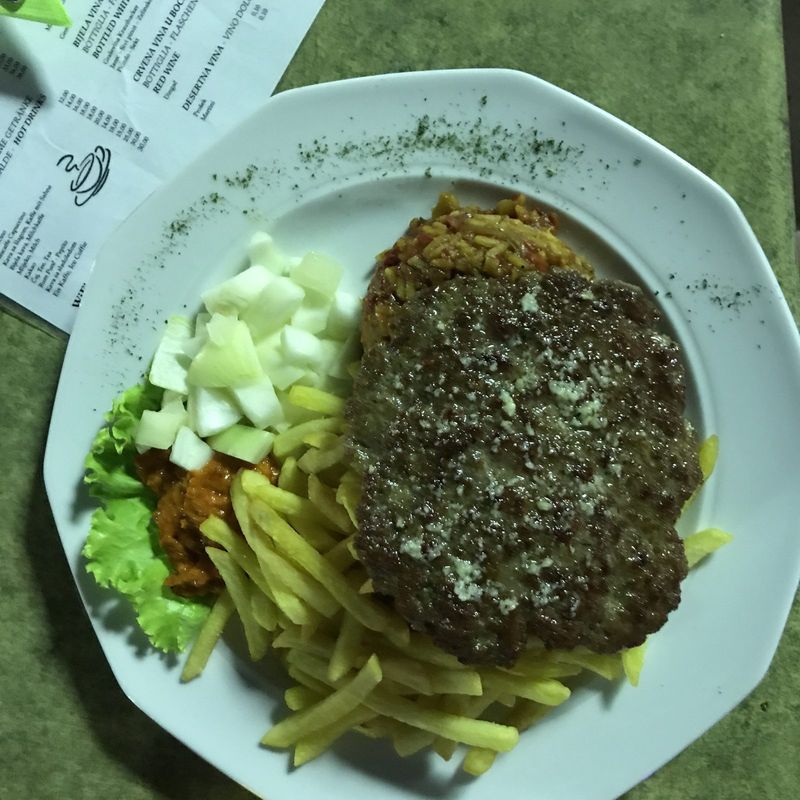 Pljeskavica with fries – Mali Lošinj