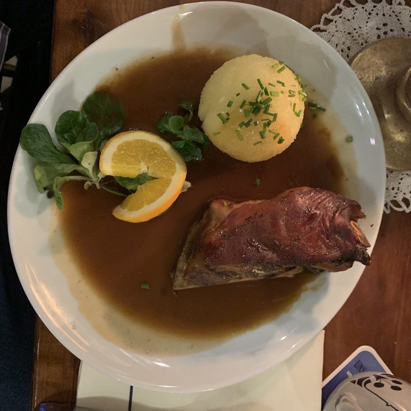 Franconian pork shoulder with dumpling – Nürnberg