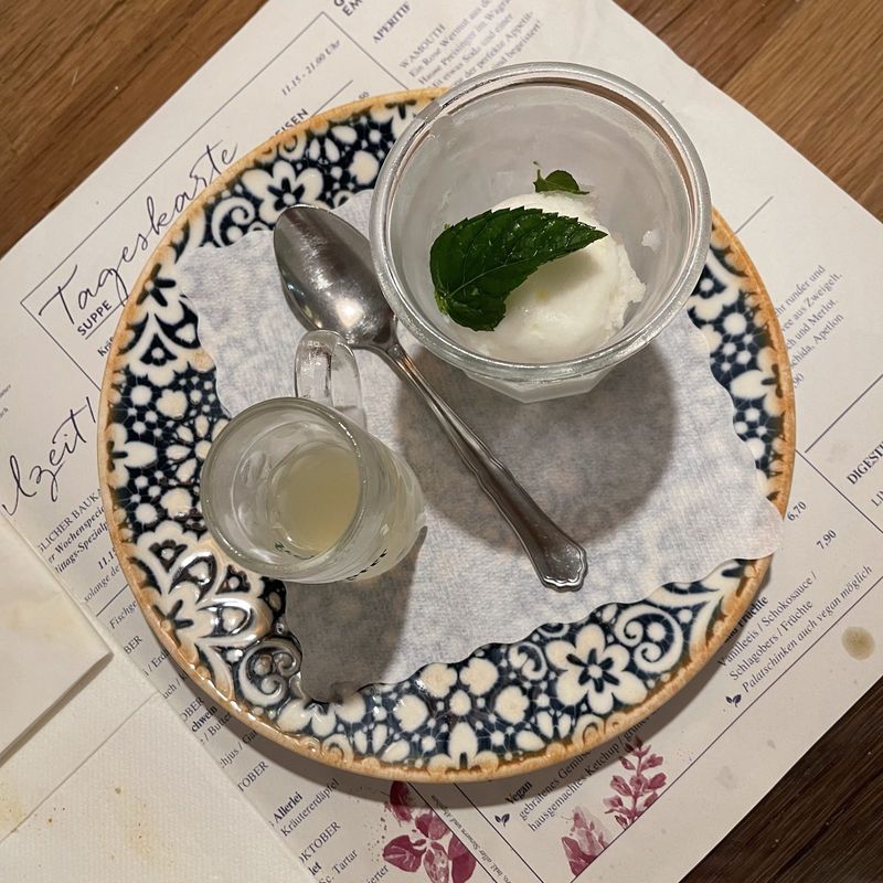 Sorbet with mint