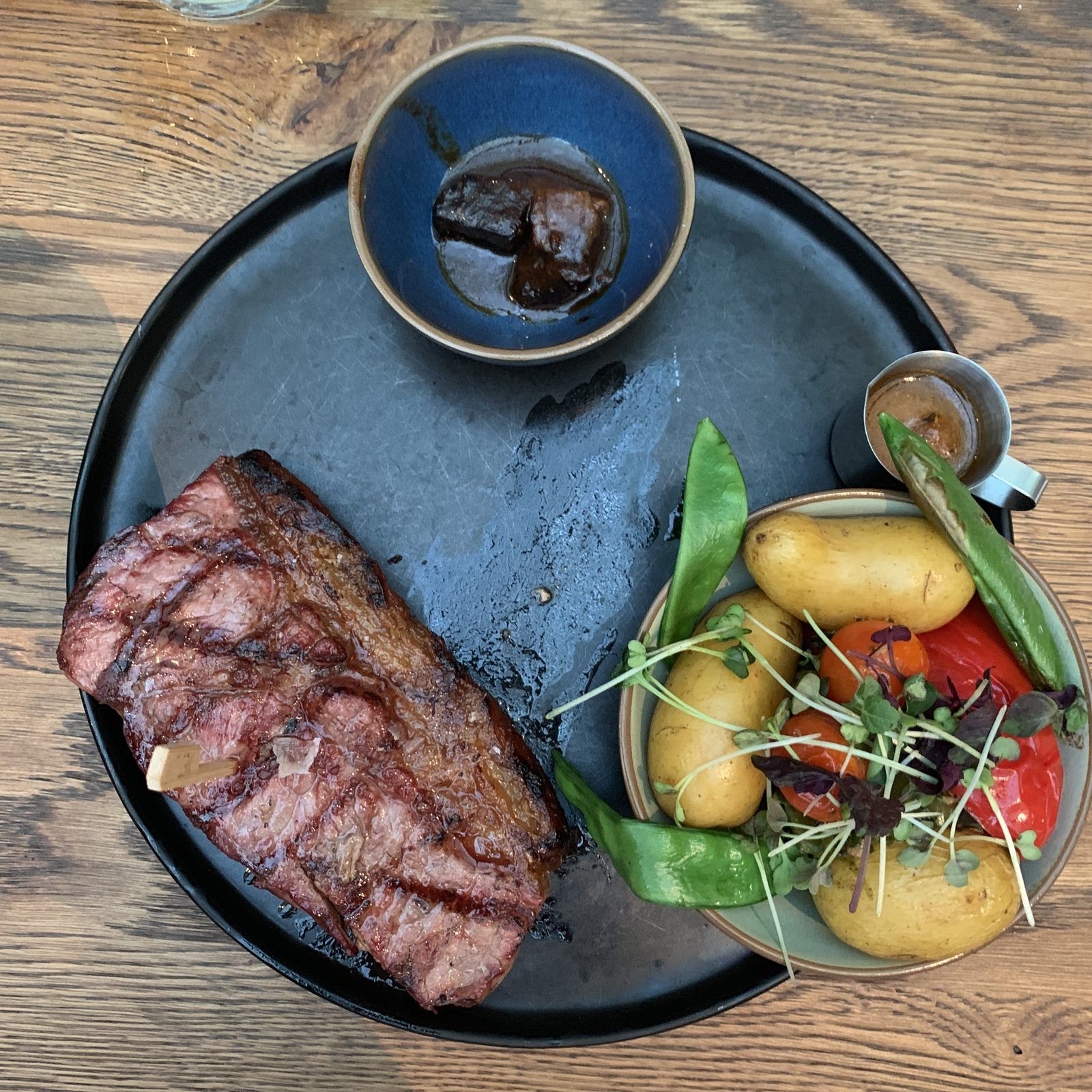 Steak with grilled vegetables – Linz