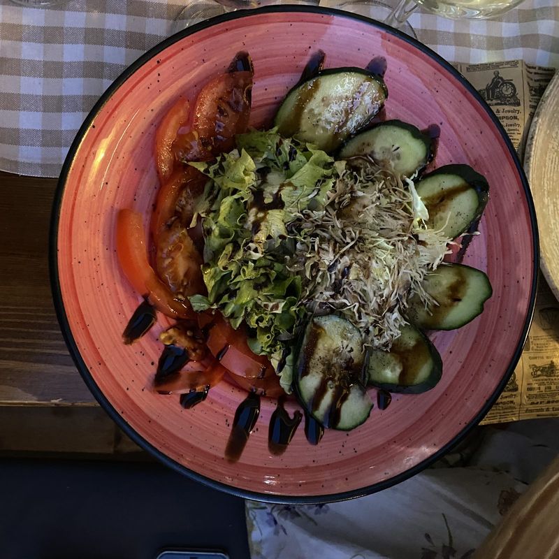 Tomato and cucumber salad with rocket – Mali Lošinj