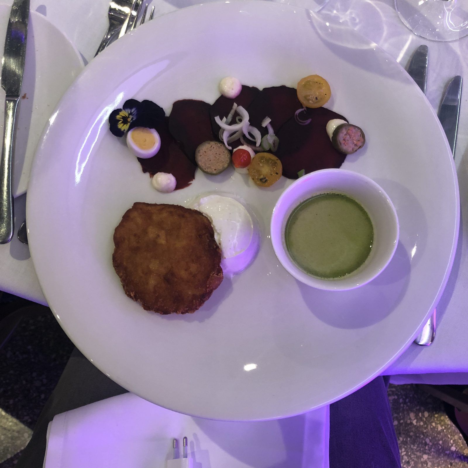 Starter with patty and soup in a cup – Vienna
